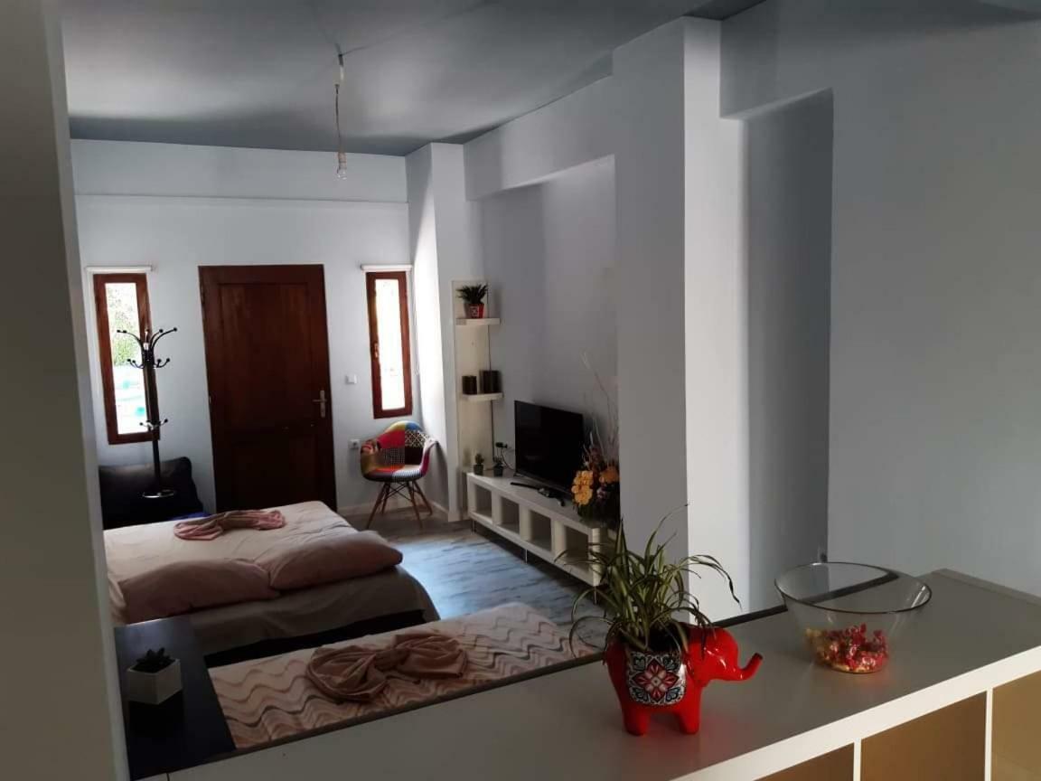 Anastasis Garden Room Каламата Екстер'єр фото